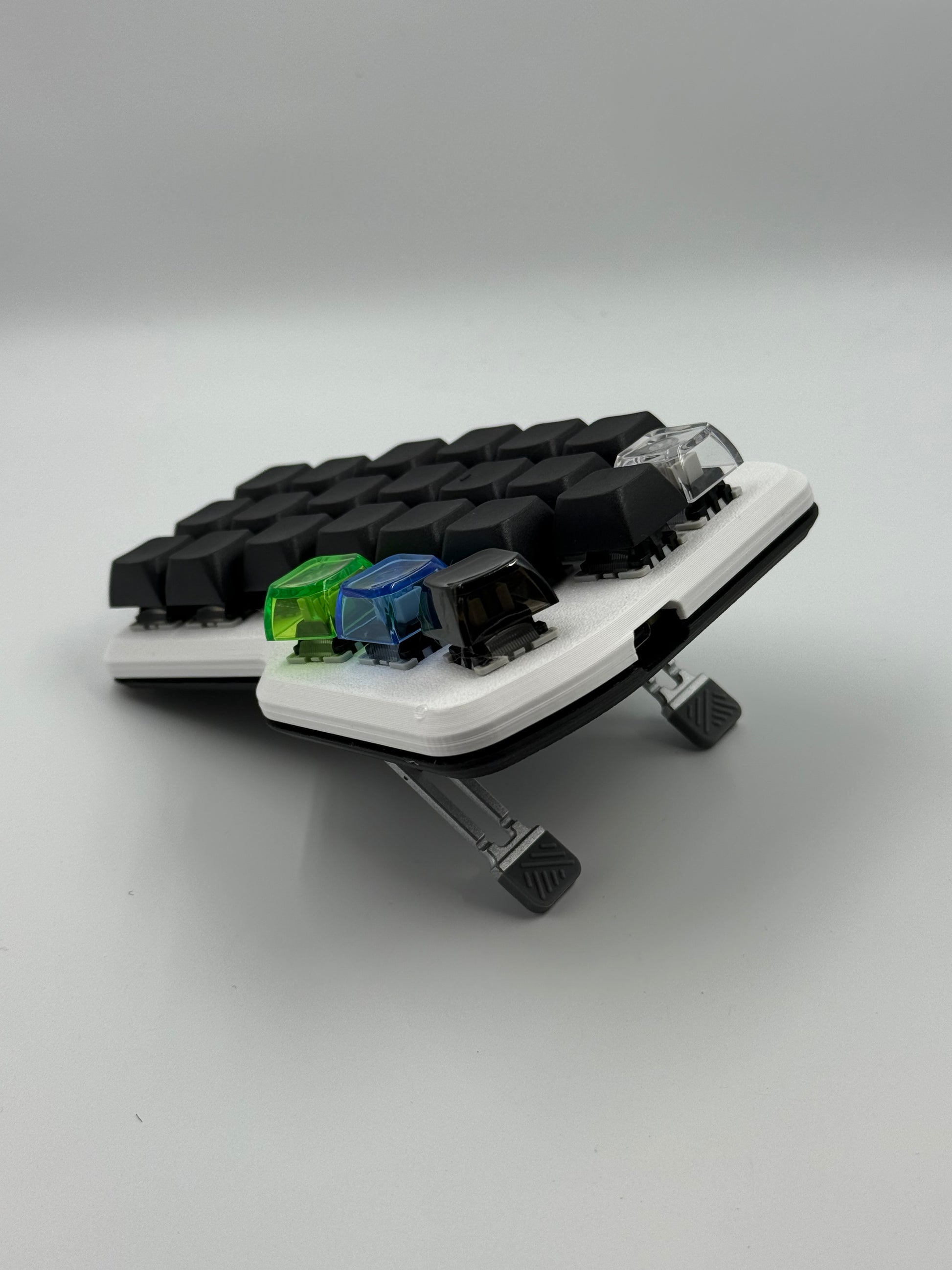 split keyboard tenting Split Keyboard Tenting Feet